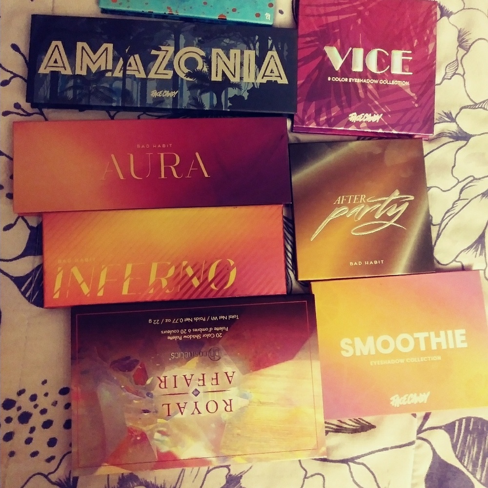 Makeup bundle